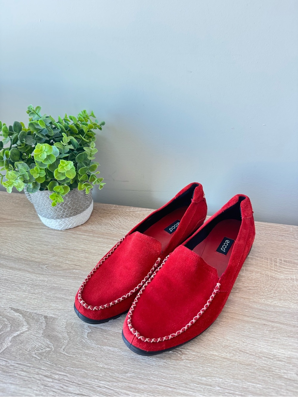 ECCO Red Suede Slip-On Loafers Whipstitch Moccasin Trim Women's EU 41